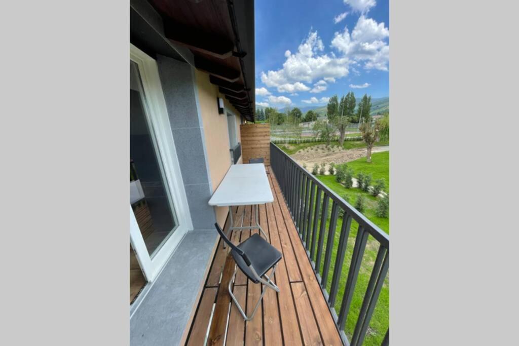 New Construction Penthouse With Pool And Wifi Apartment Osseja Bagian luar foto
